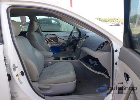 2009 Toyota Camry Le z USA, uszkodzony, nr VIN 4T1BE46KX9U905289